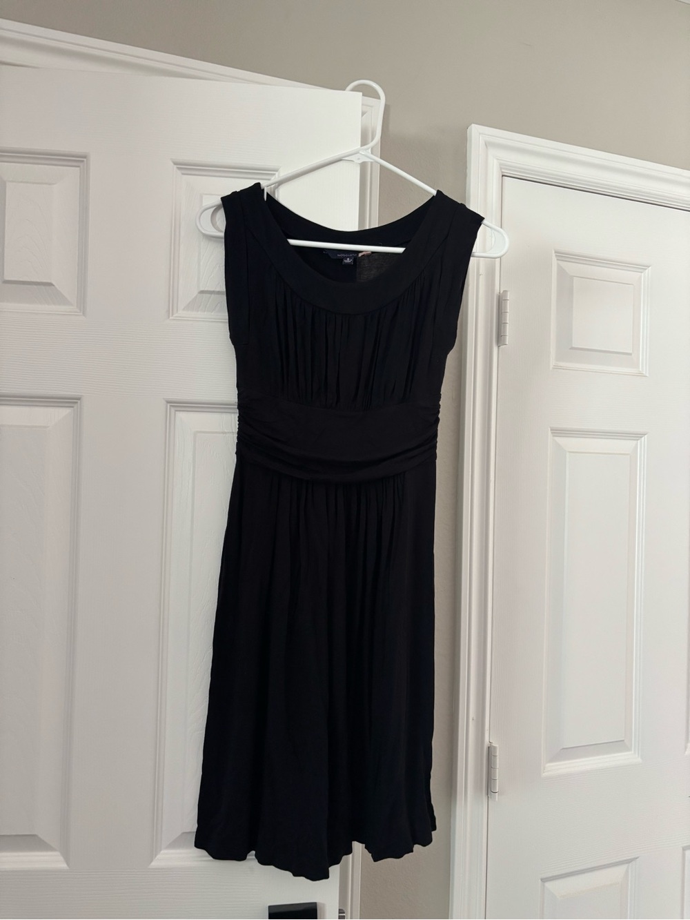 ModCloth Black Sleeveless Gathered Waist Midi Dress